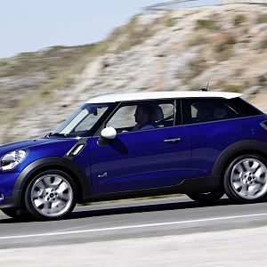 MINI-2013-Paceman_117