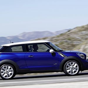 MINI-2013-Paceman_177