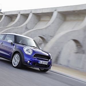 MINI-2013-Paceman_180