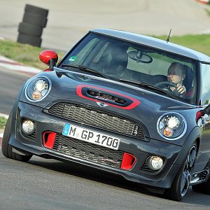 2013-MINI-GP-John-Cooper-Works-JCW_010