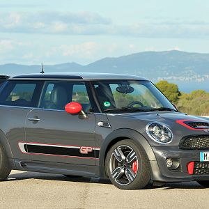2013-MINI-GP-John-Cooper-Works-JCW_012
