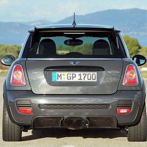 2013-MINI-GP-John-Cooper-Works-JCW_019