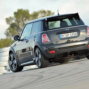 2013-MINI-GP-John-Cooper-Works-JCW_042