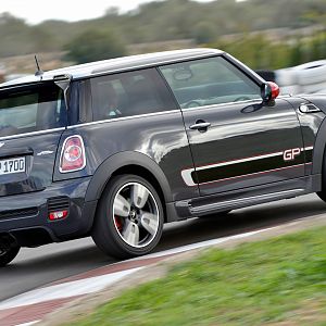 2013-MINI-GP-John-Cooper-Works-JCW_047
