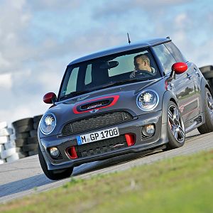 2013-MINI-GP-John-Cooper-Works-JCW_060