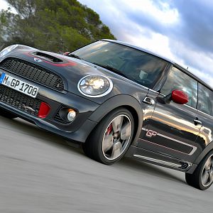 2013-MINI-GP-John-Cooper-Works-JCW_067