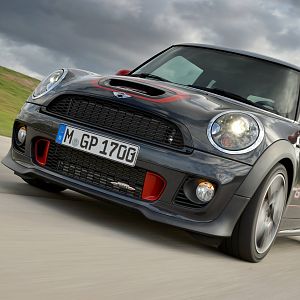 2013-MINI-GP-John-Cooper-Works-JCW_073