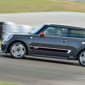 2013-MINI-GP-John-Cooper-Works-JCW_080