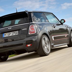 2013-MINI-GP-John-Cooper-Works-JCW_083