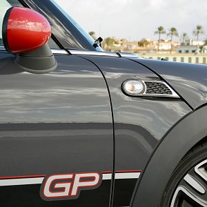 2013-MINI-GP-John-Cooper-Works-JCW_084