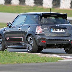 2013-MINI-GP-John-Cooper-Works-JCW_086