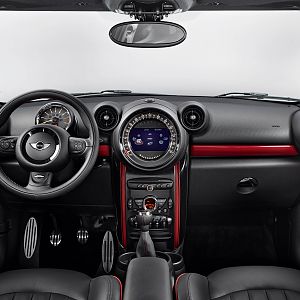 2013-MINI-Paceman-John-Cooper-Works-JCW_006