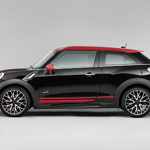 2013-MINI-Paceman-John-Cooper-Works-JCW_012