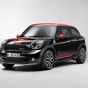 2013-MINI-Paceman-John-Cooper-Works-JCW_023