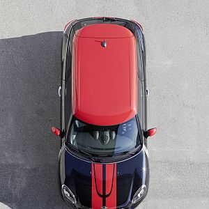 2013_MINI_John_Cooper_Works_Paceman_002