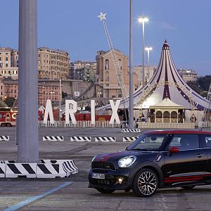 2013_MINI_John_Cooper_Works_Paceman_015
