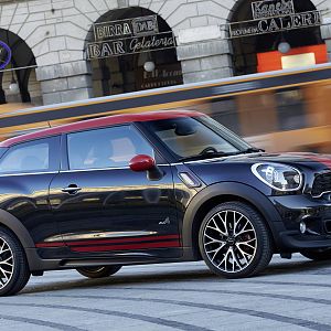 2013_MINI_John_Cooper_Works_Paceman_032