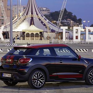 2013_MINI_John_Cooper_Works_Paceman_033