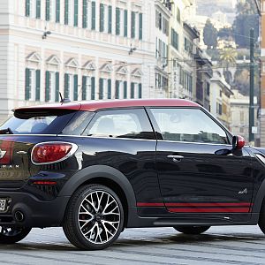 2013_MINI_John_Cooper_Works_Paceman_037