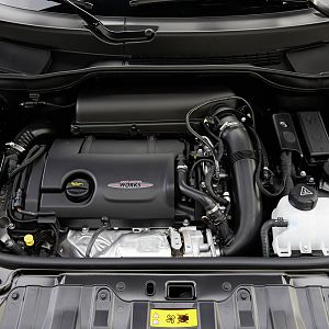 2013_MINI_John_Cooper_Works_Paceman_044