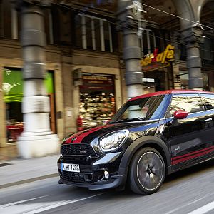 2013_MINI_John_Cooper_Works_Paceman_057