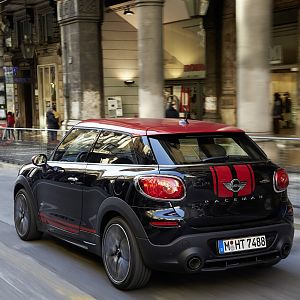 2013_MINI_John_Cooper_Works_Paceman_064