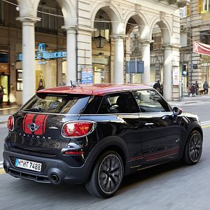 2013_MINI_John_Cooper_Works_Paceman_070