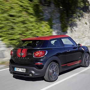 2013_MINI_John_Cooper_Works_Paceman_078
