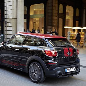 2013_MINI_John_Cooper_Works_Paceman_079