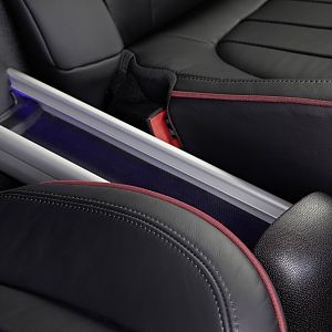 2013_MINI_John_Cooper_Works_Paceman_102
