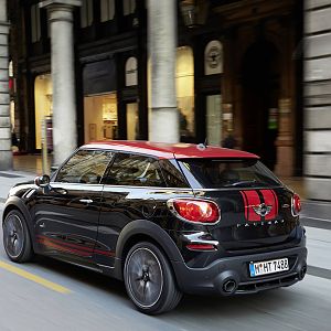 2013_MINI_John_Cooper_Works_Paceman_108