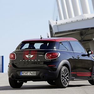 2013_MINI_John_Cooper_Works_Paceman_123