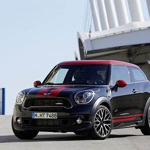 2013_MINI_John_Cooper_Works_Paceman_126