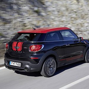 2013_MINI_John_Cooper_Works_Paceman_136