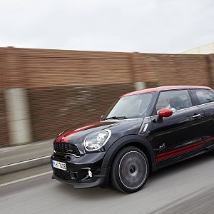 2013_MINI_John_Cooper_Works_Paceman_152