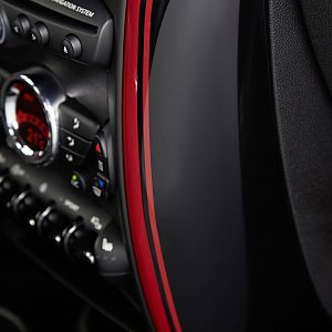 2013_MINI_John_Cooper_Works_Paceman_156