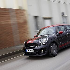 2013_MINI_John_Cooper_Works_Paceman_161