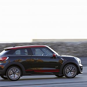 2013_MINI_John_Cooper_Works_Paceman_171
