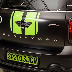 2013_MINI_John_Cooper_Works_Countryman_ALL4_Dakar_Special_Edition_004