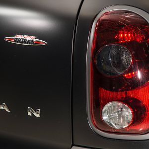 2013_MINI_John_Cooper_Works_Countryman_ALL4_Dakar_Special_Edition_015