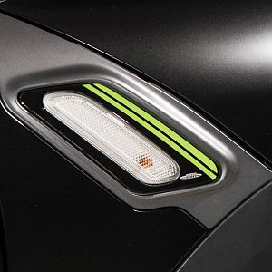 2013_MINI_John_Cooper_Works_Countryman_ALL4_Dakar_Special_Edition_016