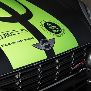 2013_MINI_John_Cooper_Works_Countryman_ALL4_Dakar_Special_Edition_018