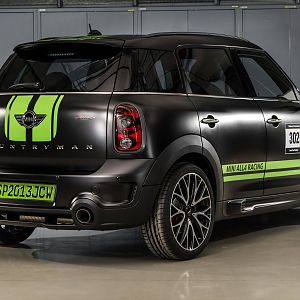 2013_MINI_John_Cooper_Works_Countryman_ALL4_Dakar_Special_Edition_020