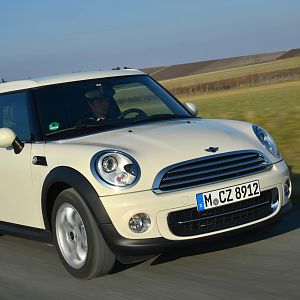 MINI_Clubvan_100
