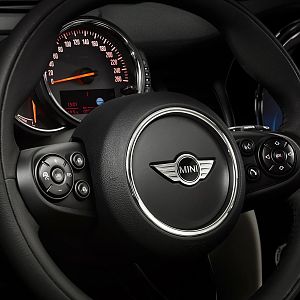 2014_MINI_Coopper_F56_06
