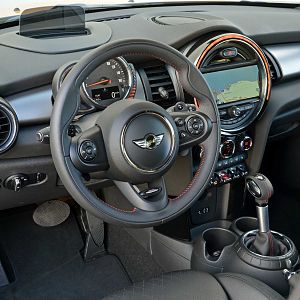 MINI_F56_Cooper_S_036