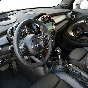 MINI_F56_Cooper_S_045
