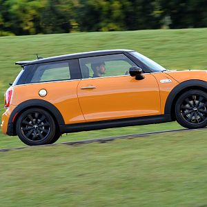 MINI_F56_Cooper_S_092