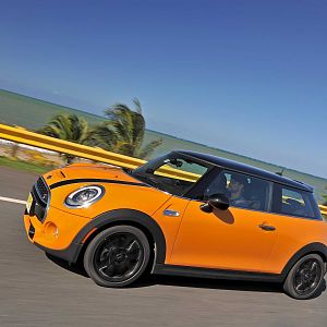 MINI_F56_Cooper_S_098