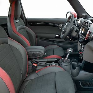 2015_MINI_John_Cooper_Works_009